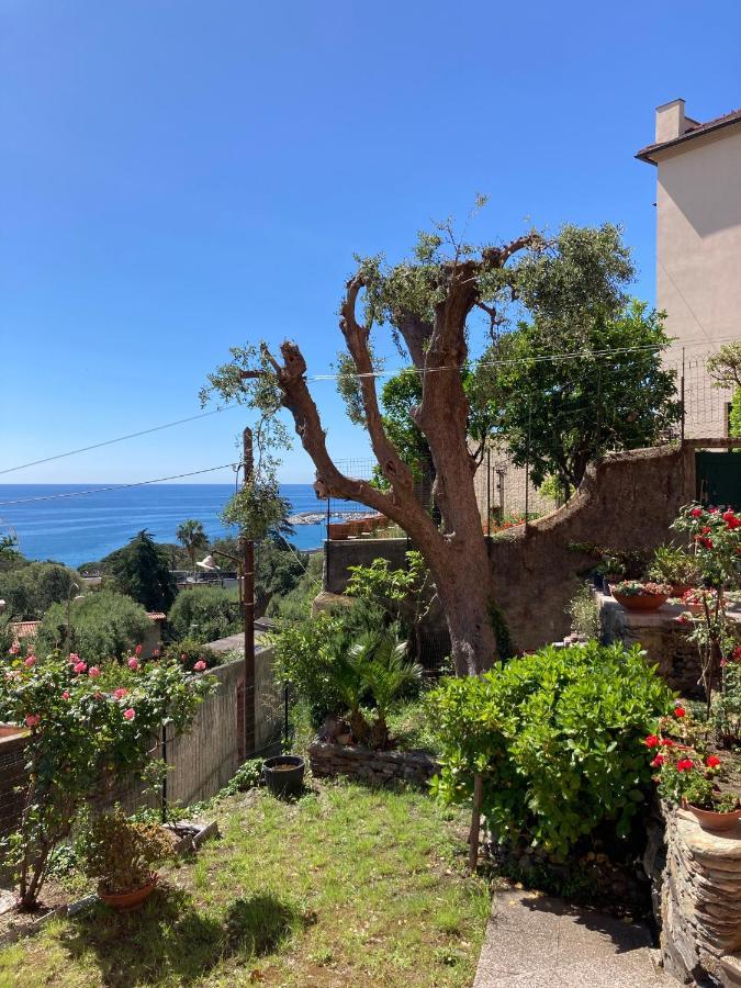 Relax Apartment Arenzano Bagian luar foto
